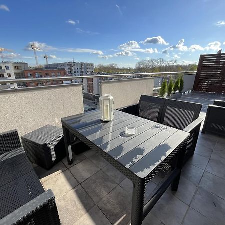 Apartament Z Tarasem Oraz Podziemnym Parkingiem Apartment Krakow Exterior photo